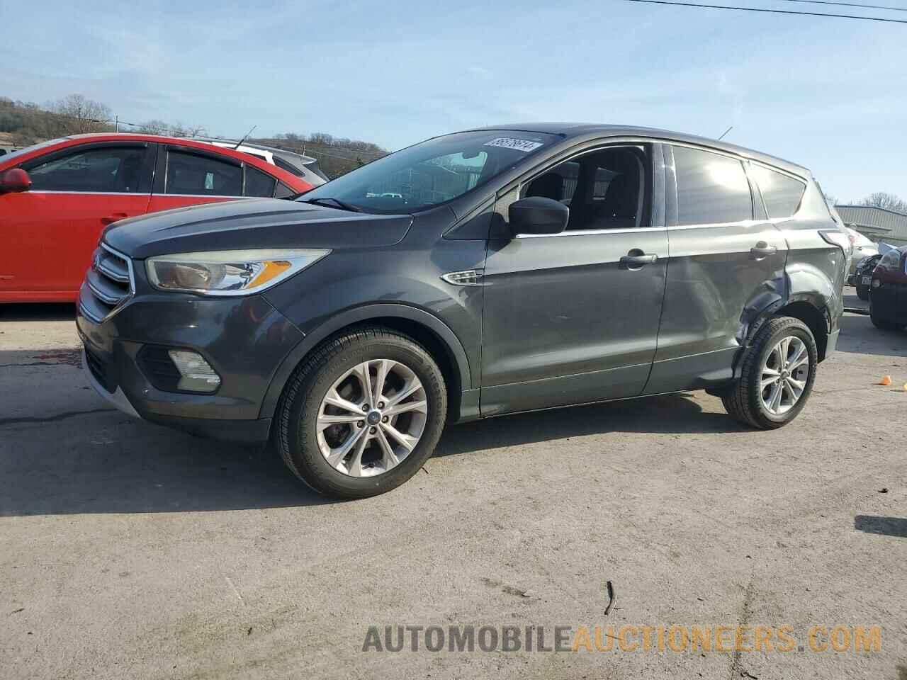 1FMCU0GD5HUE38684 FORD ESCAPE 2017