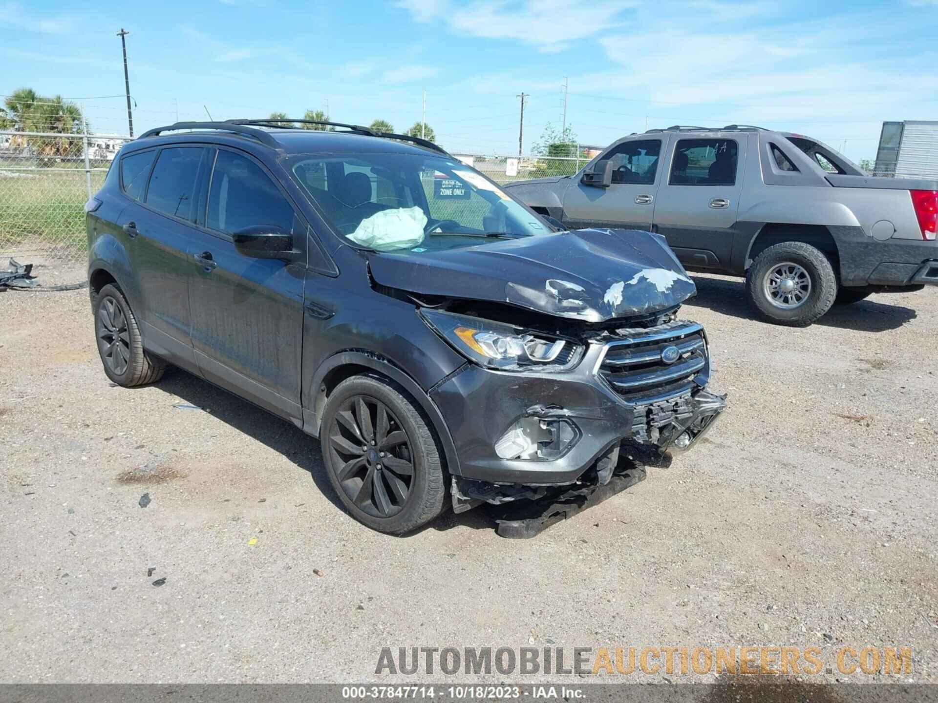 1FMCU0GD5JUA83943 FORD ESCAPE 2018