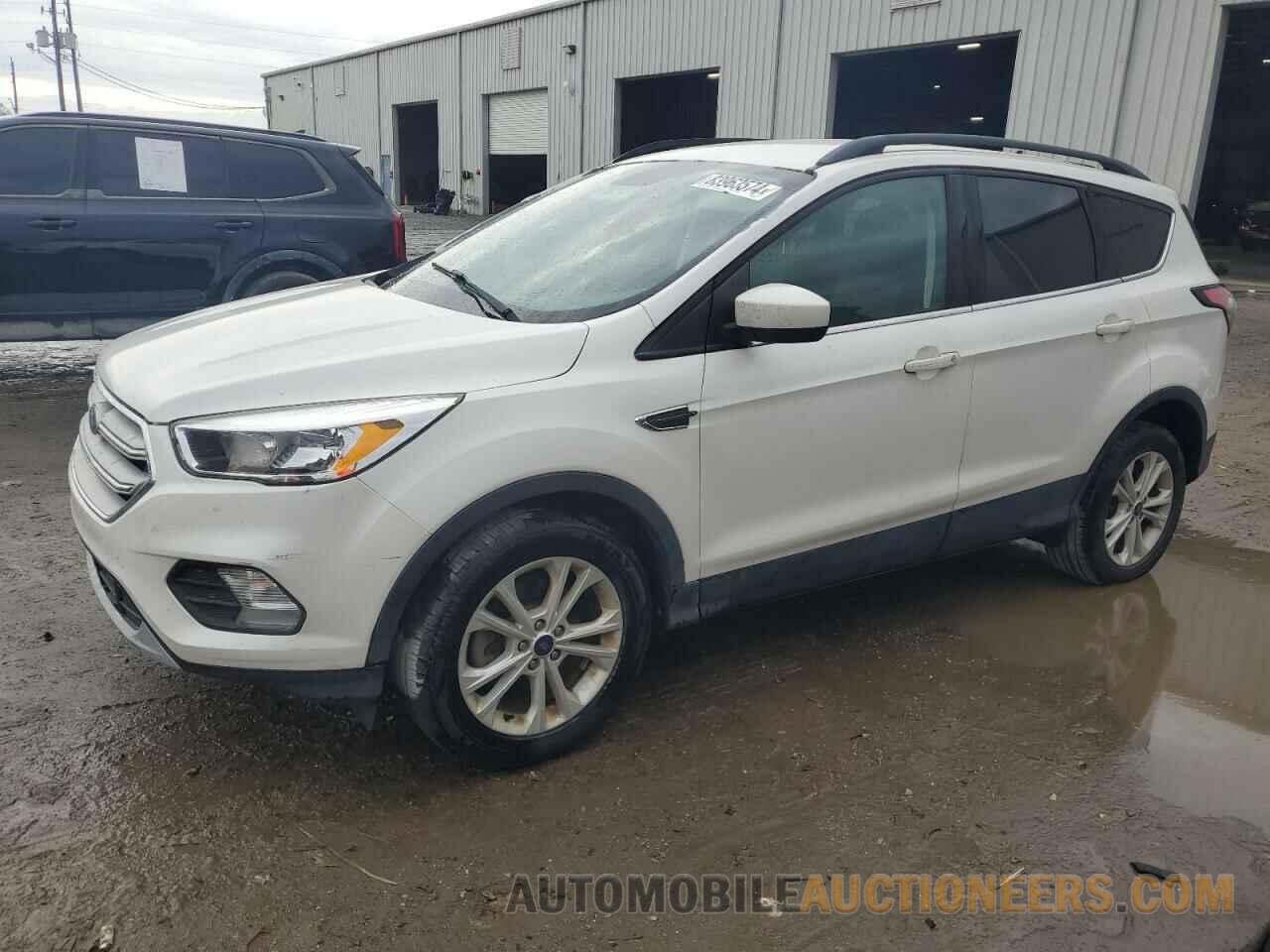 1FMCU0GD5JUB35801 FORD ESCAPE 2018