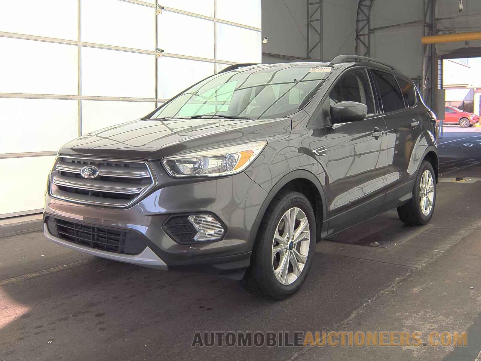 1FMCU0GD5JUC11291 Ford Escape 2018