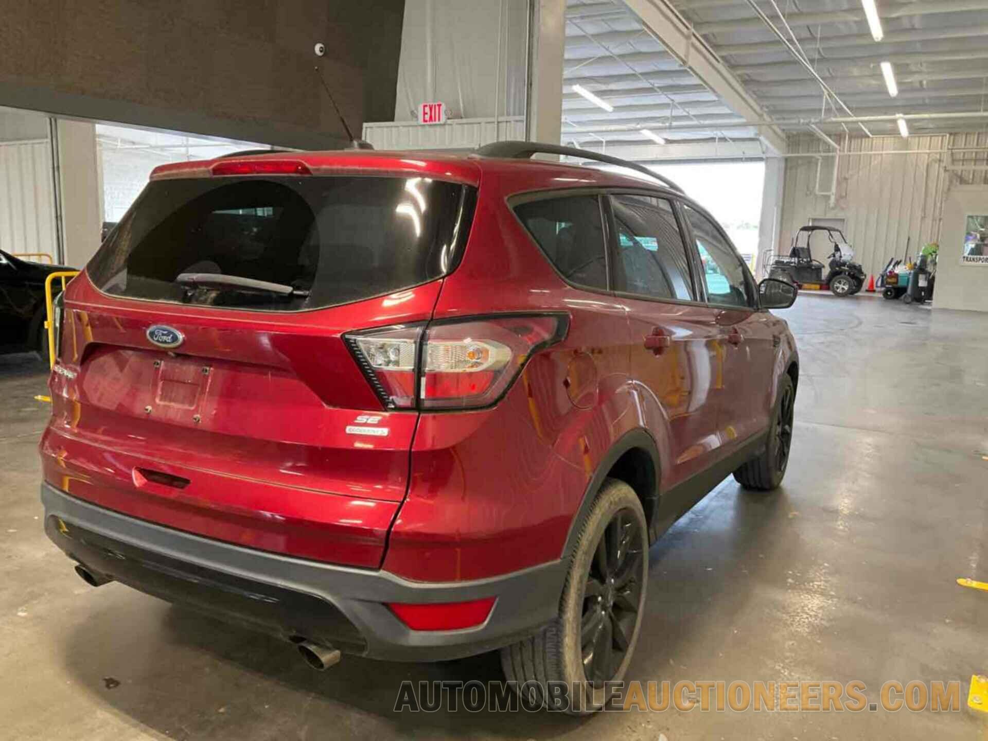 1FMCU0GD5JUC17057 FORD ESCAPE 2018