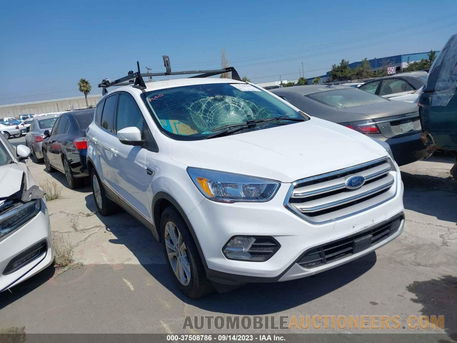 1FMCU0GD5JUC50432 FORD ESCAPE 2018