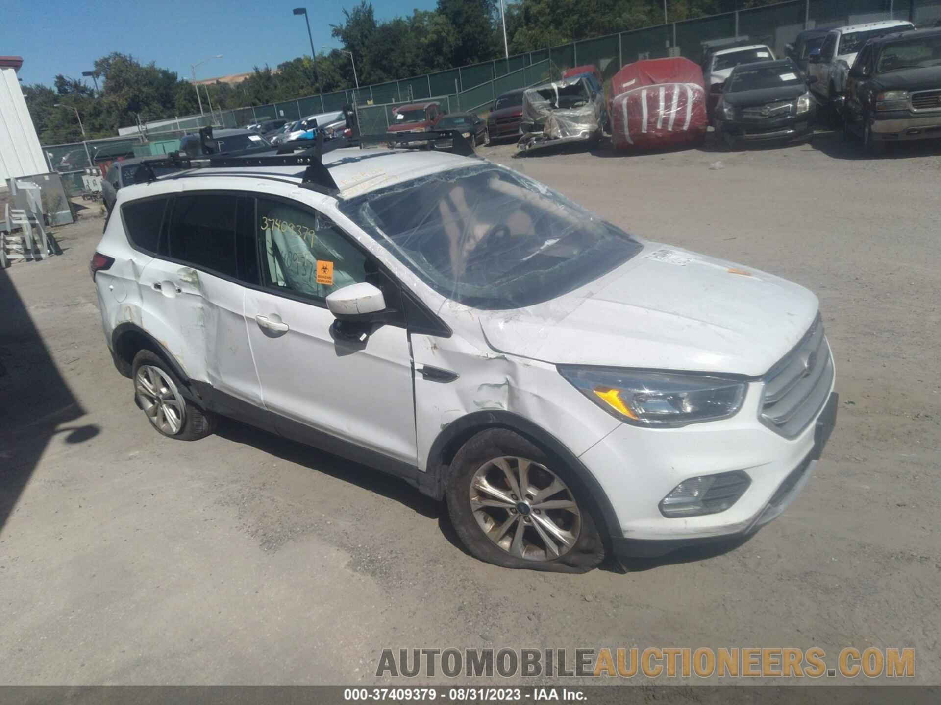 1FMCU0GD5JUD61143 FORD ESCAPE 2018