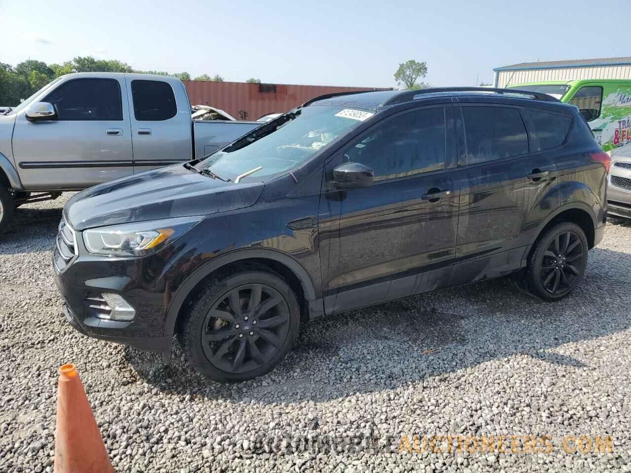 1FMCU0GD5KUA58736 FORD ESCAPE 2019