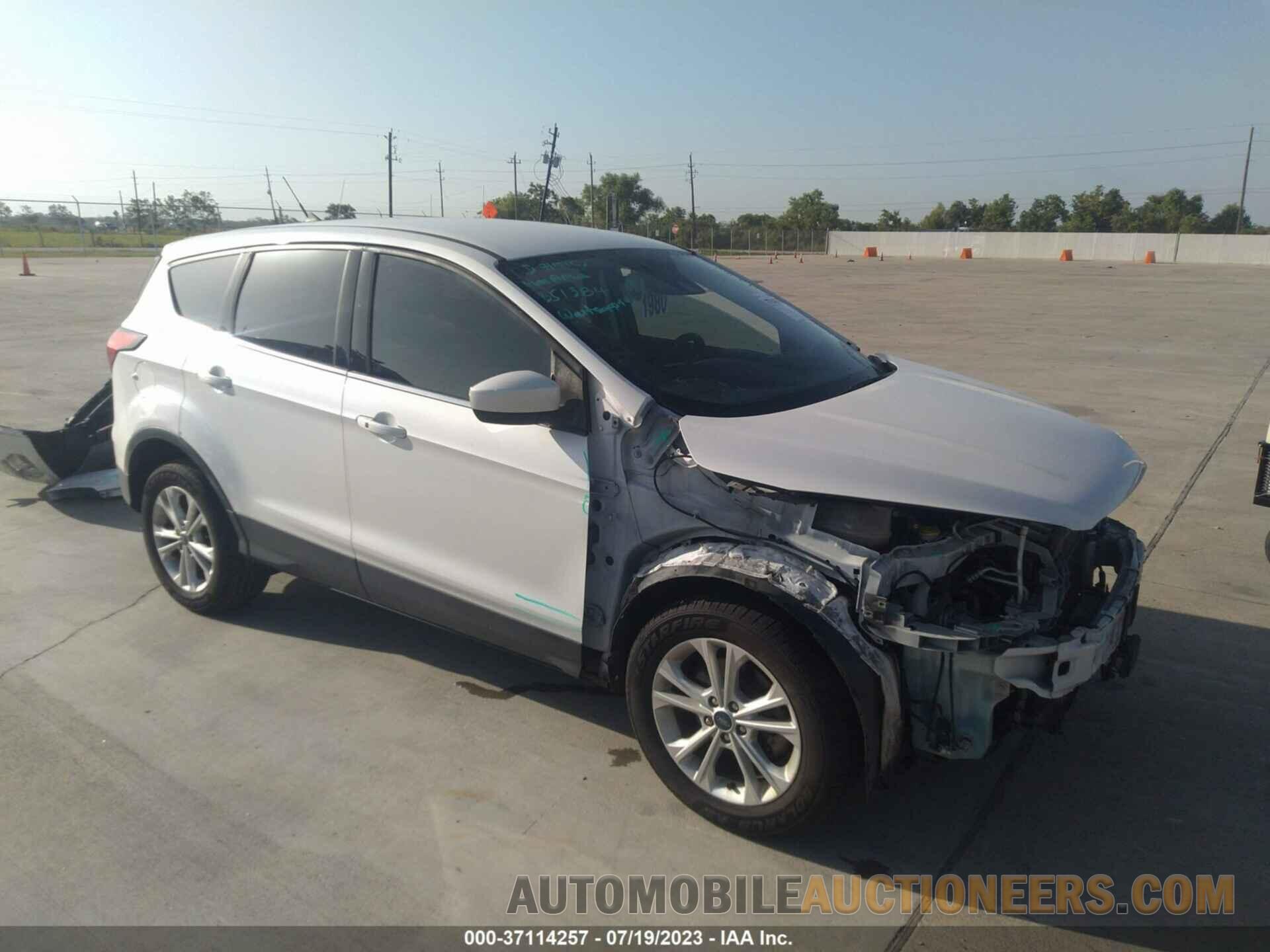 1FMCU0GD5KUC25371 FORD ESCAPE 2019