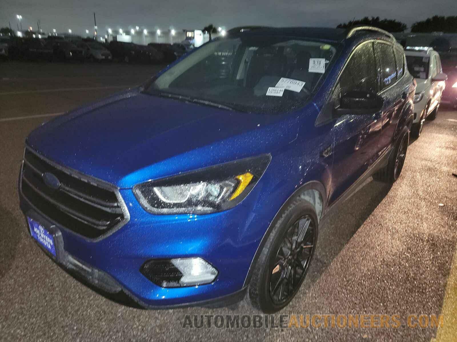 1FMCU0GD5KUC52473 Ford Escape 2019