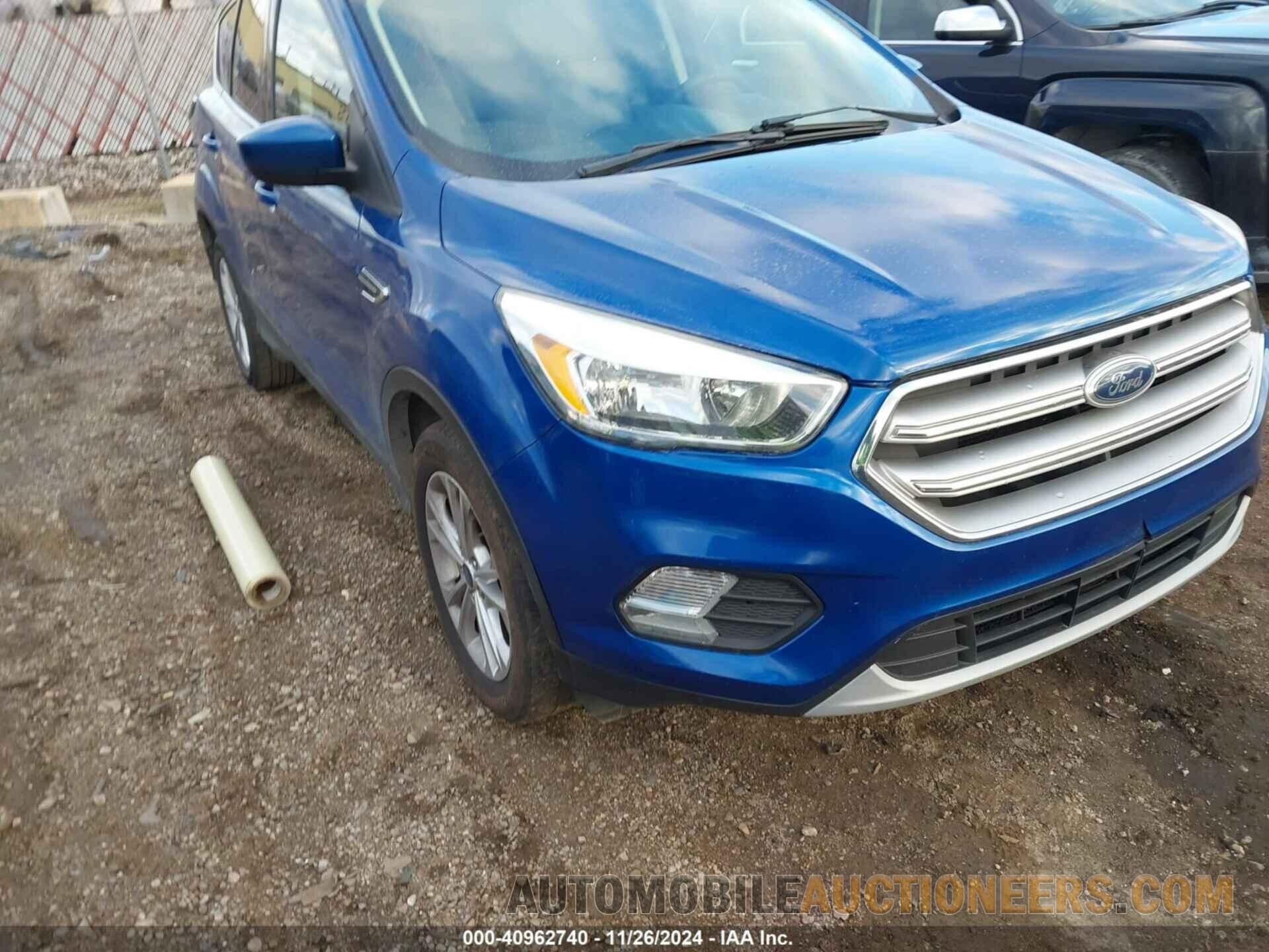 1FMCU0GD6HUA13166 FORD ESCAPE 2017