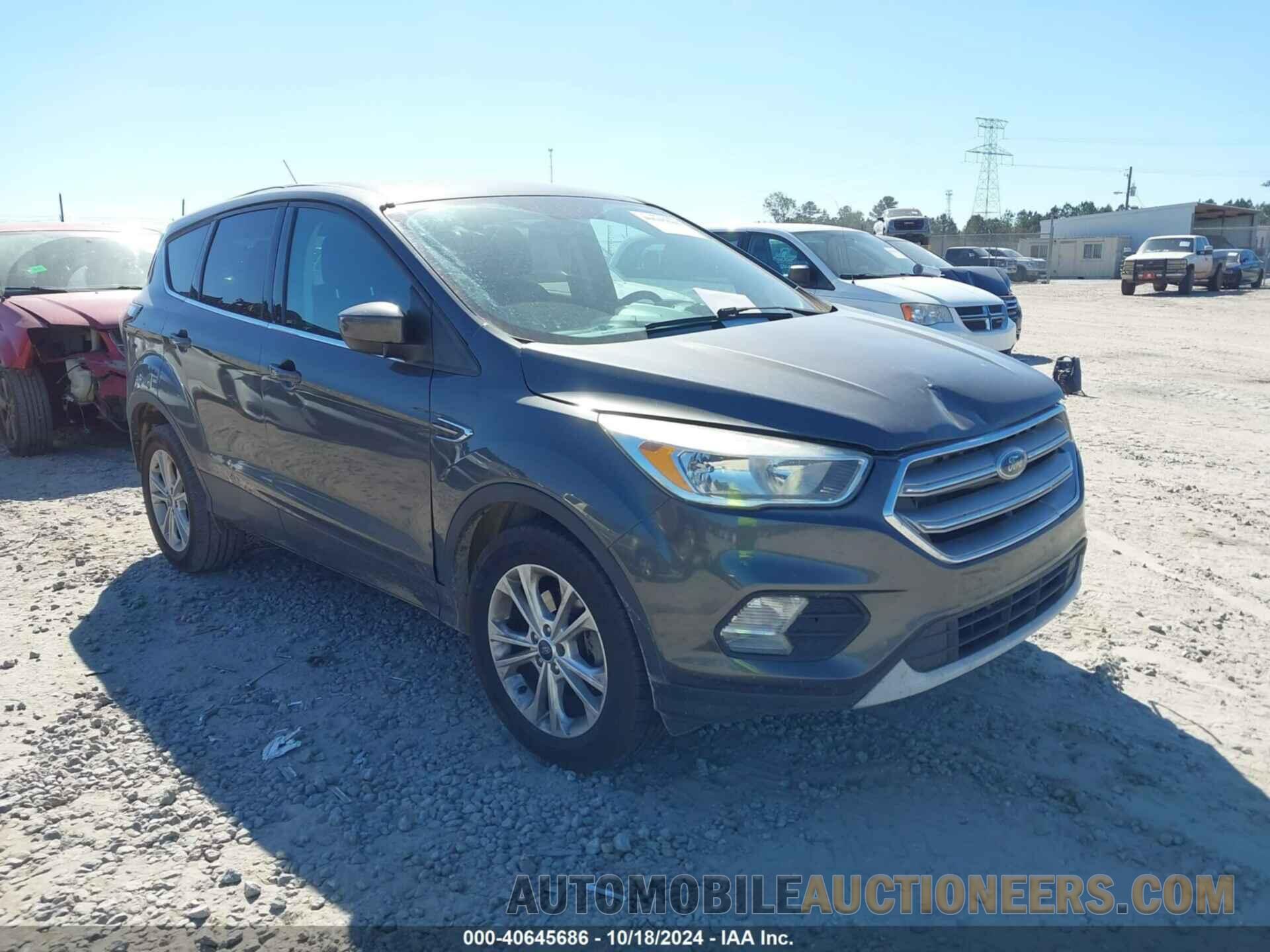 1FMCU0GD6HUC23427 FORD ESCAPE 2017