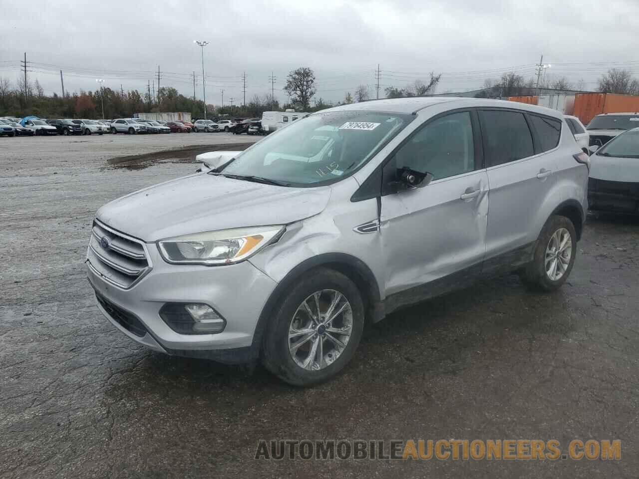 1FMCU0GD6HUC79061 FORD ESCAPE 2017