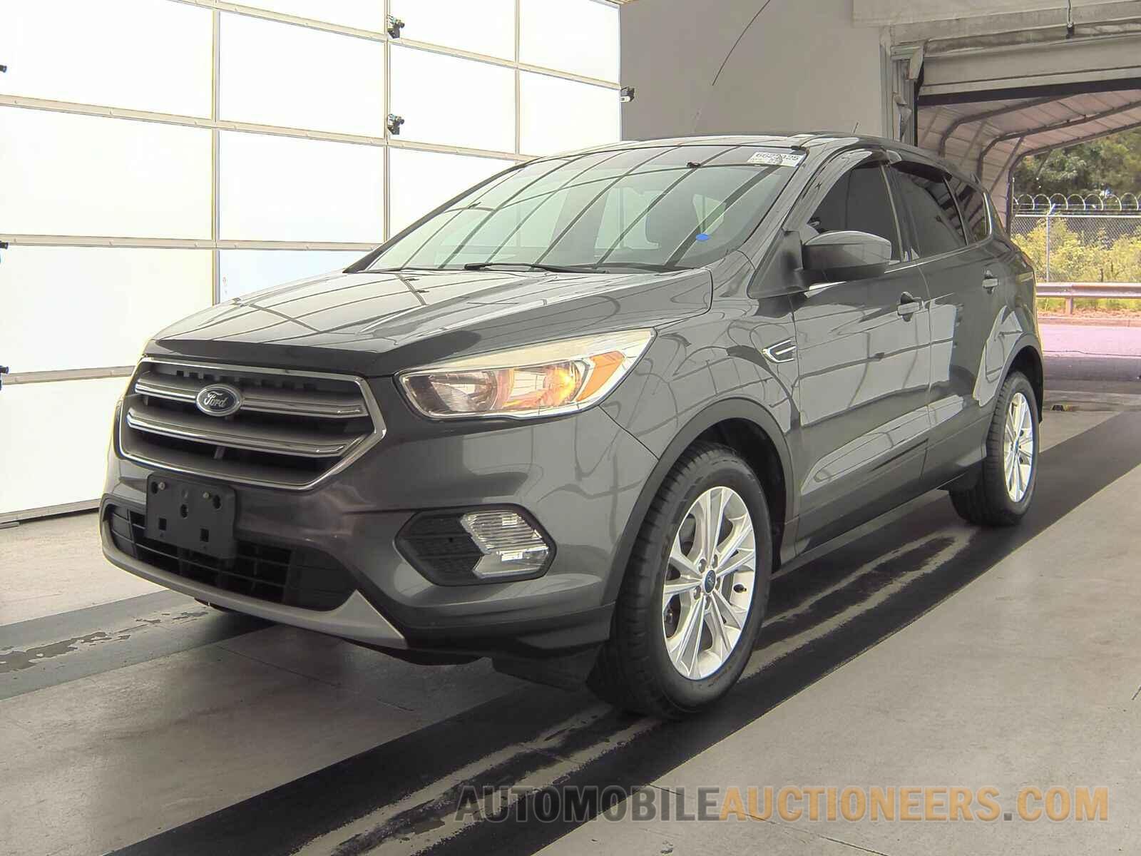 1FMCU0GD6HUE08173 Ford Escape 2017