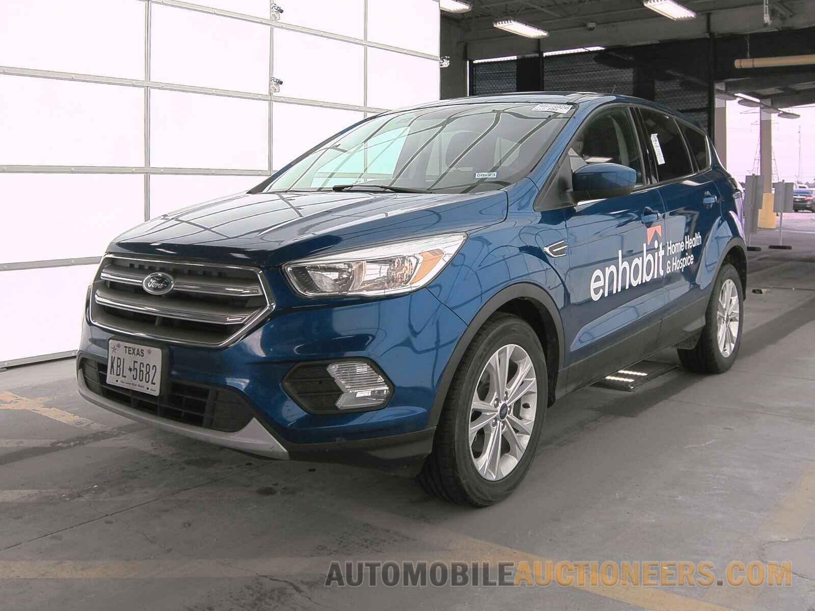 1FMCU0GD6HUE56109 Ford Escape 2017