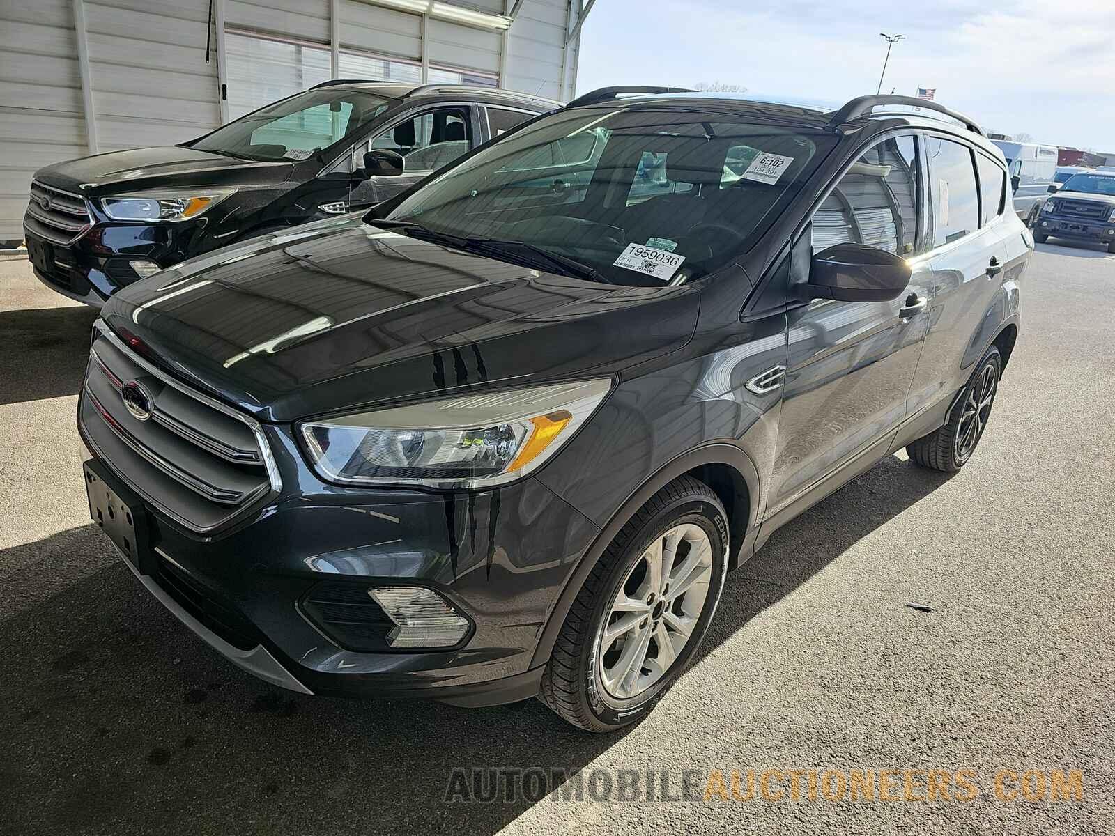 1FMCU0GD6JUB98616 Ford Escape 2018