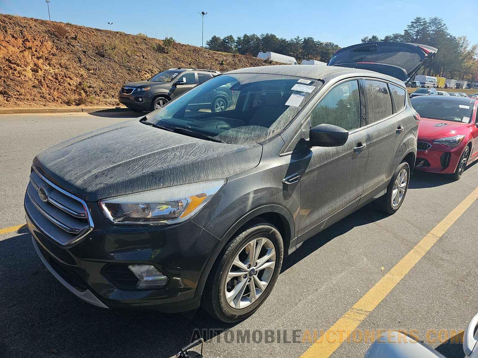 1FMCU0GD6KUA11005 Ford Escape 2019