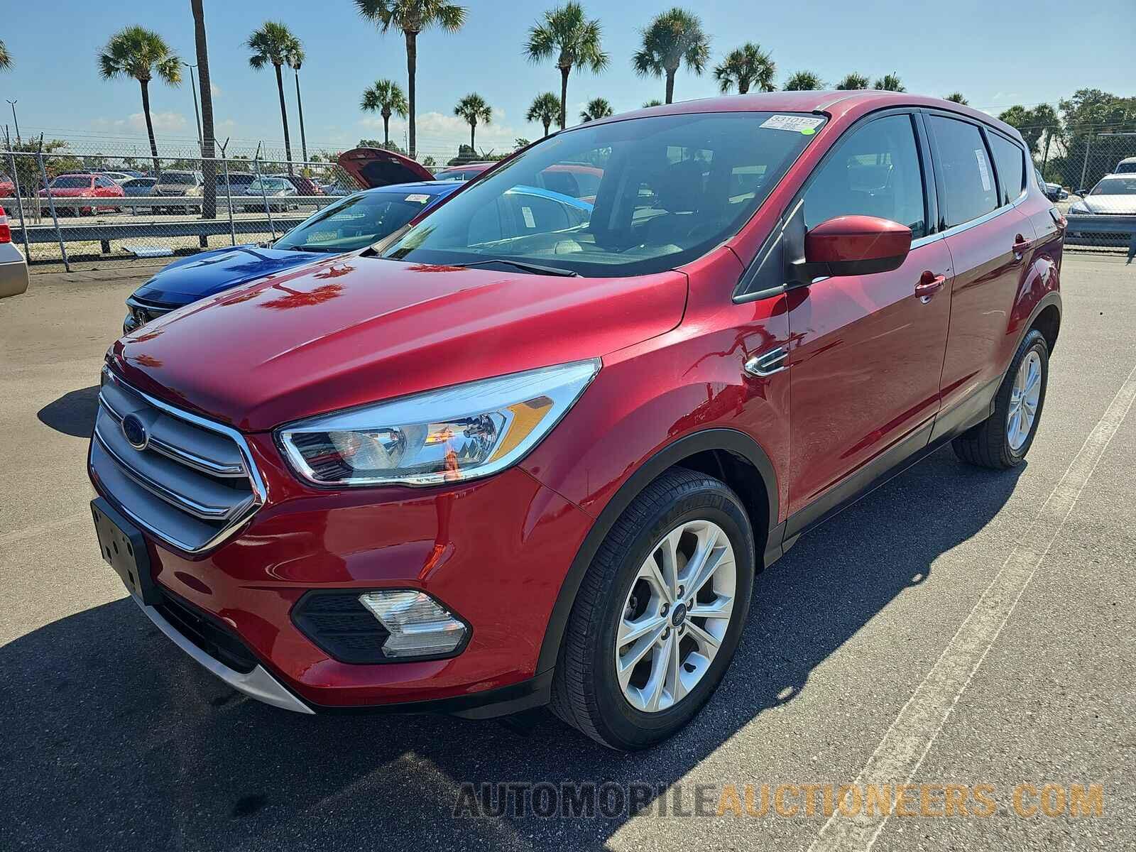 1FMCU0GD6KUB23139 Ford Escape 2019