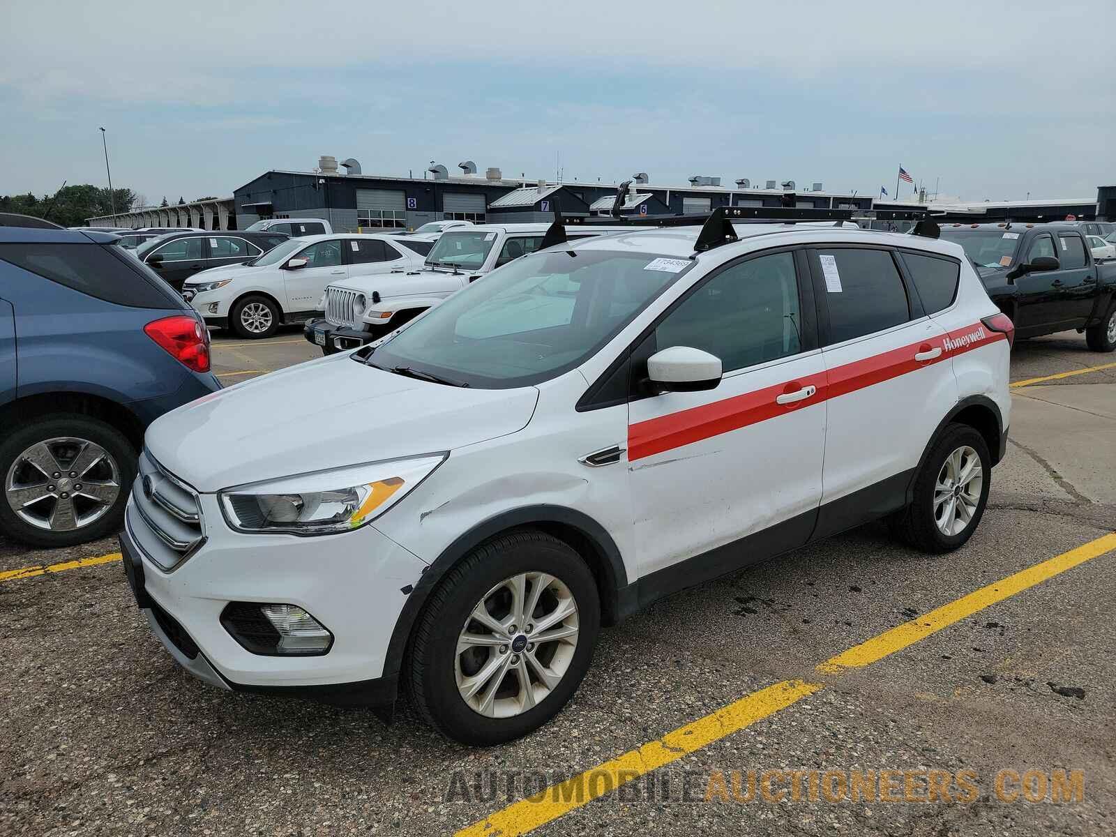 1FMCU0GD6KUC35777 Ford Escape 2019