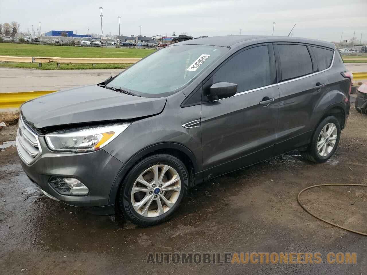 1FMCU0GD7HUB88073 FORD ESCAPE 2017