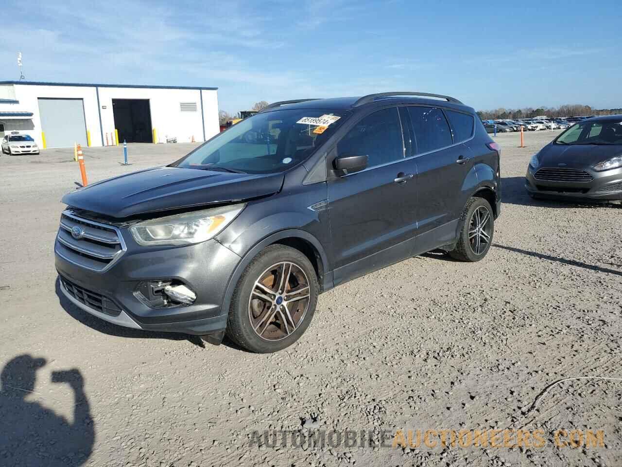 1FMCU0GD7HUB96142 FORD ESCAPE 2017