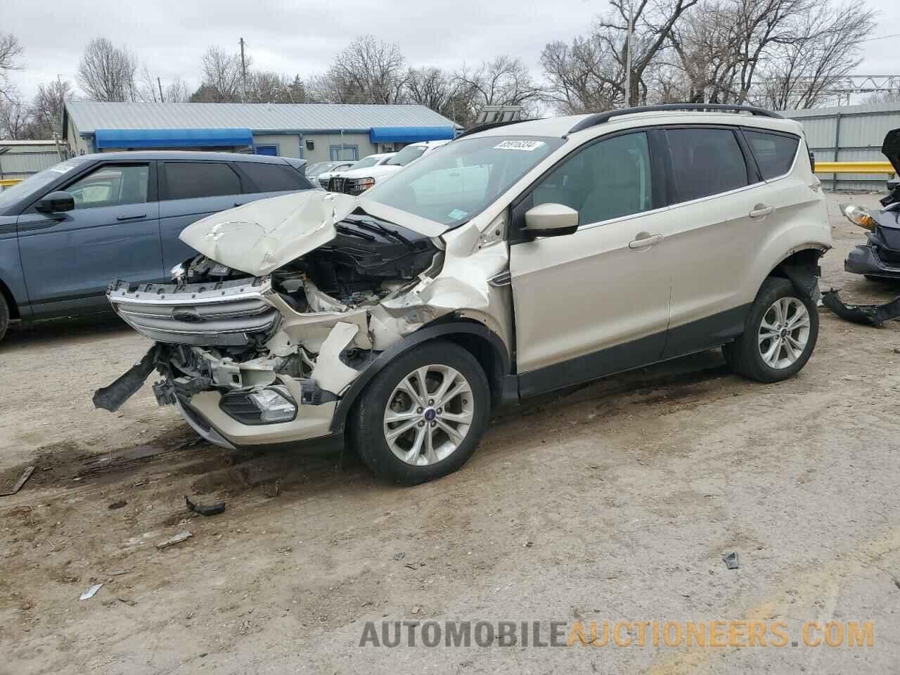 1FMCU0GD7HUD76446 FORD ESCAPE 2017