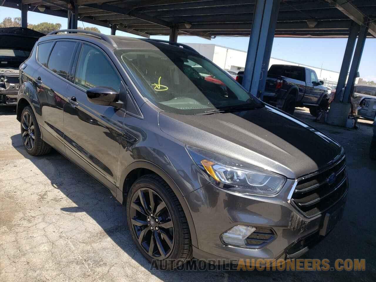 1FMCU0GD7JUC09039 FORD ESCAPE 2018