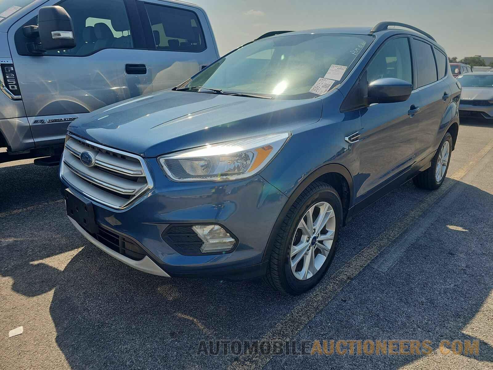 1FMCU0GD7JUC18792 Ford Escape 2018