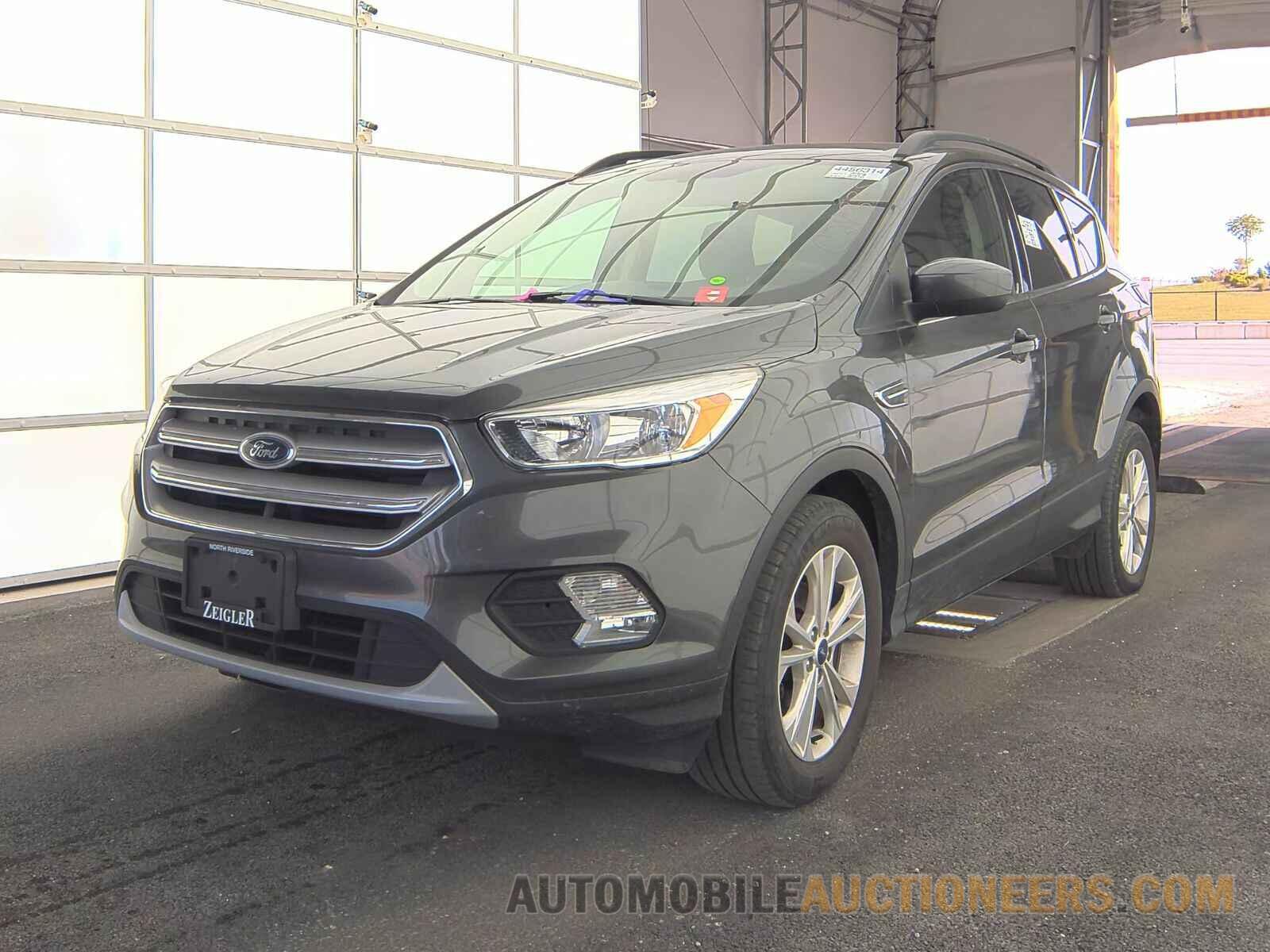 1FMCU0GD7JUC28335 Ford Escape 2018