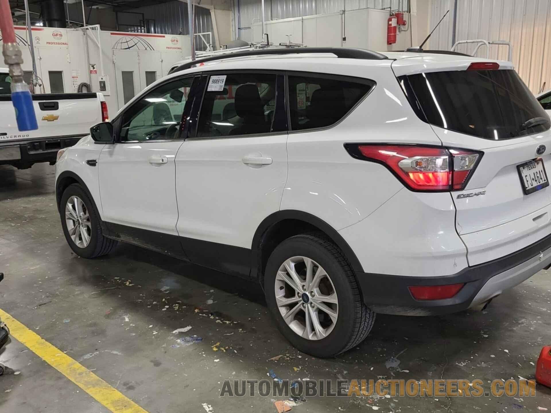 1FMCU0GD7JUC89071 FORD ESCAPE 2018