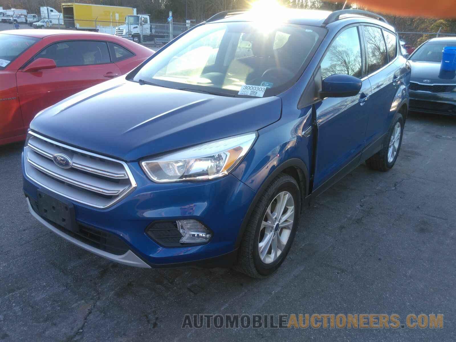 1FMCU0GD7JUD01087 Ford Escape 2018