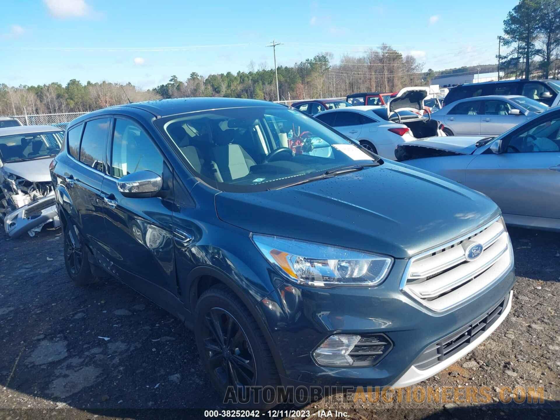 1FMCU0GD7KUA70113 FORD ESCAPE 2019