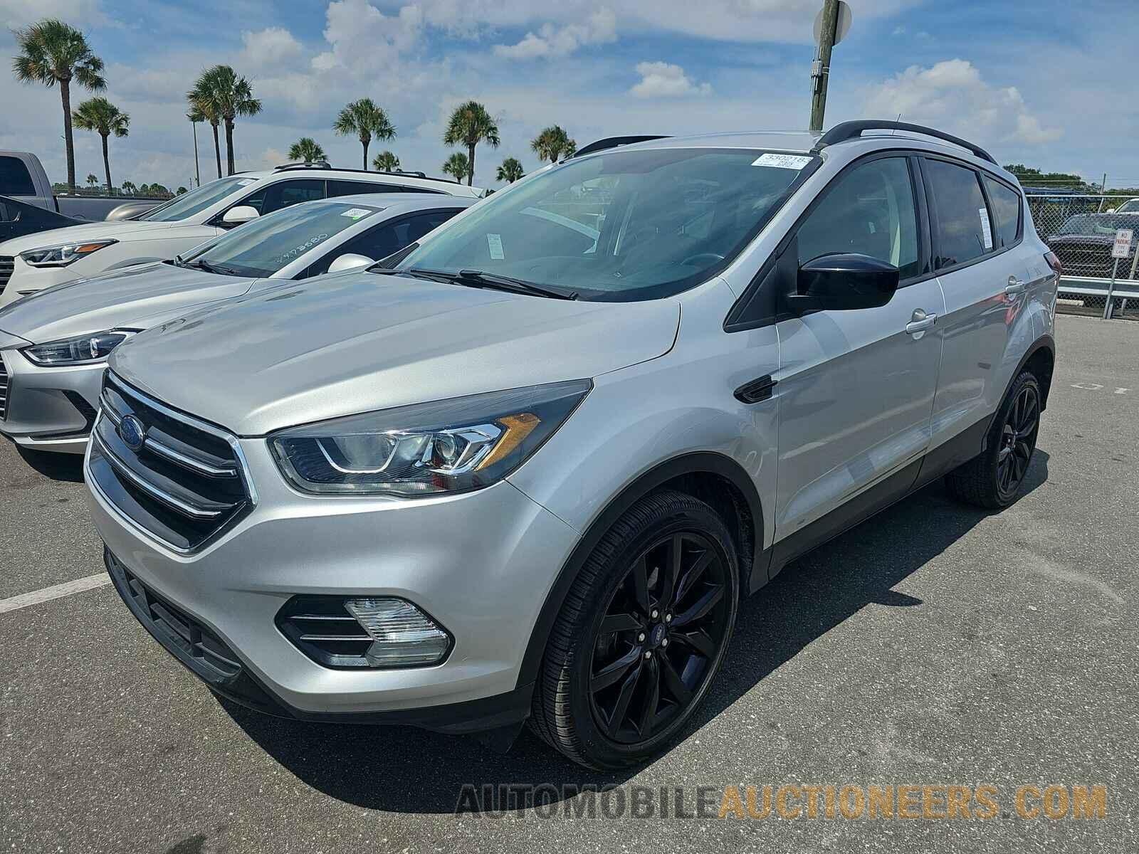 1FMCU0GD7KUA95447 Ford Escape 2019