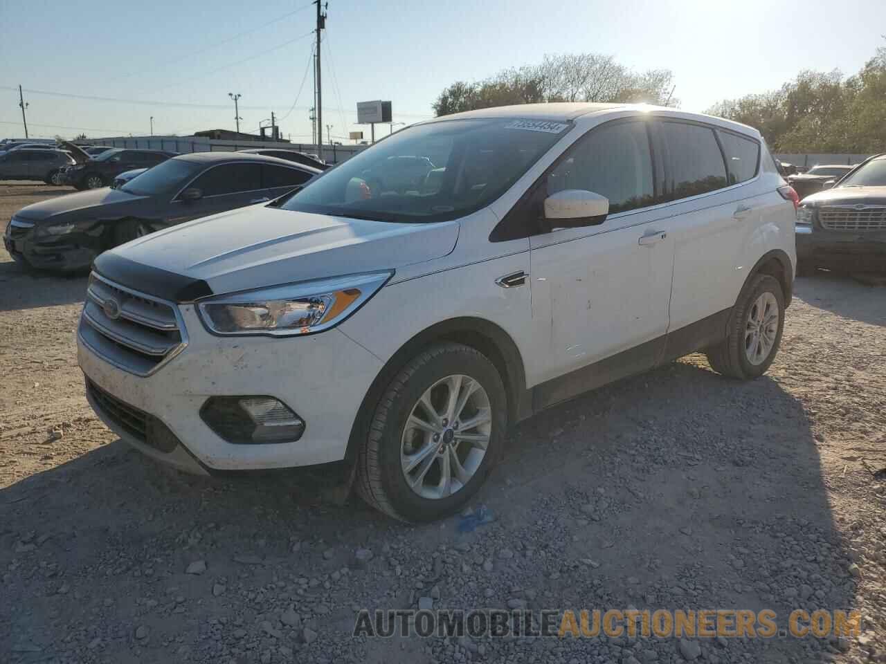 1FMCU0GD7KUB21402 FORD ESCAPE 2019