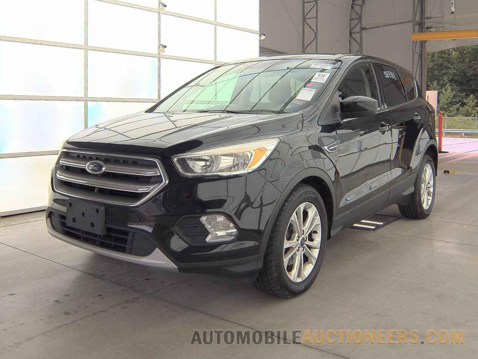 1FMCU0GD8HUA20846 Ford Escape 2017