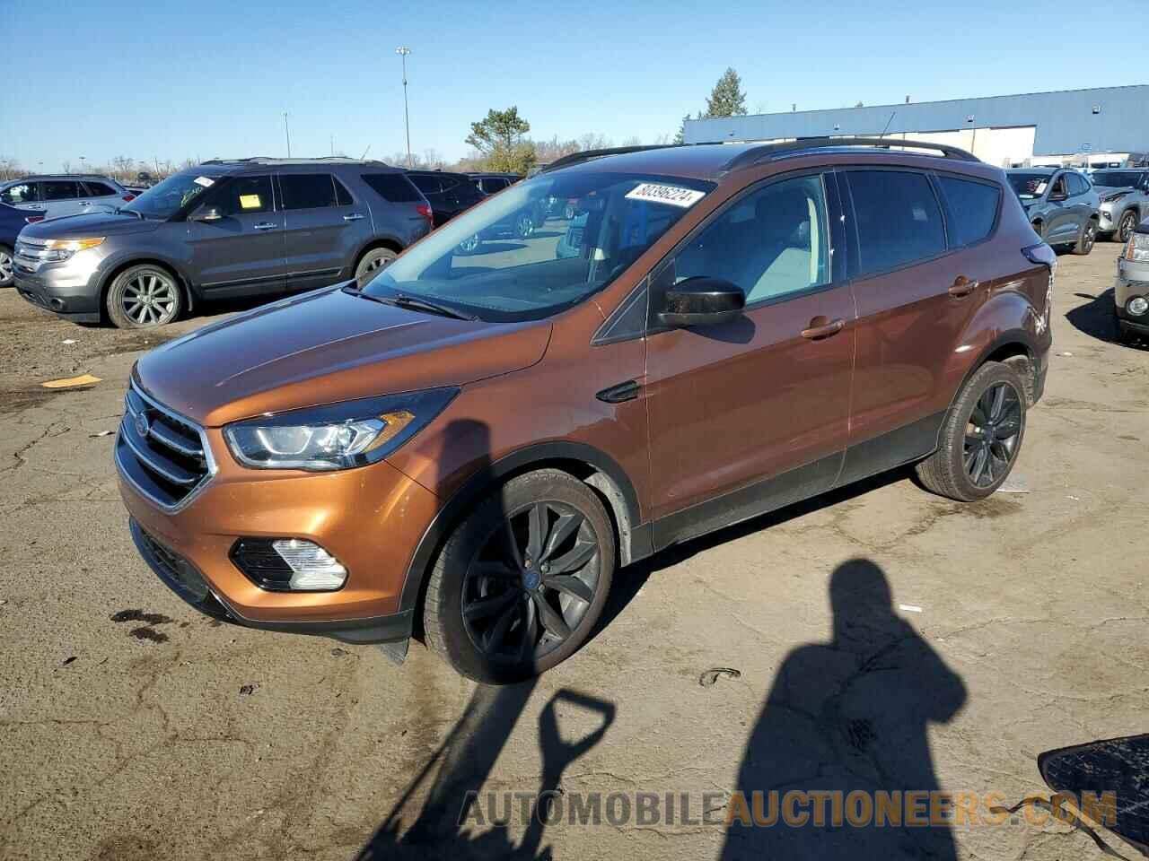 1FMCU0GD8HUB78734 FORD ESCAPE 2017