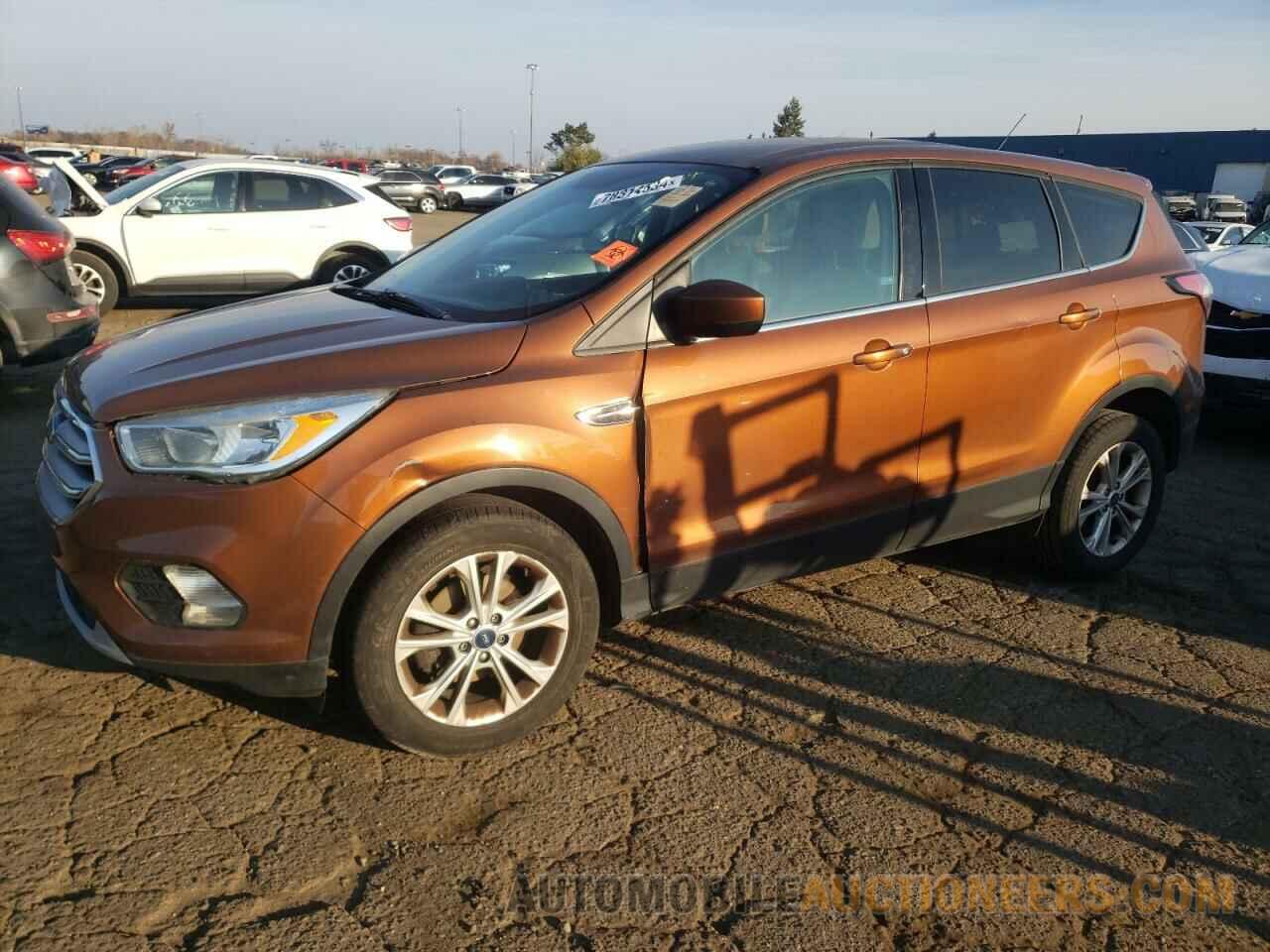 1FMCU0GD8HUC77733 FORD ESCAPE 2017