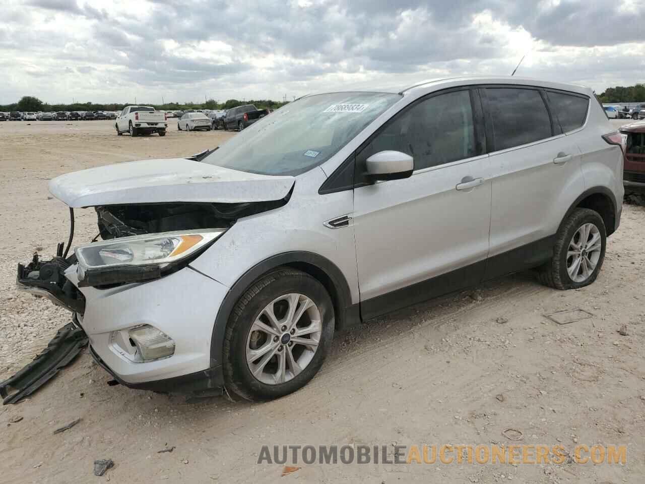 1FMCU0GD8HUC87162 FORD ESCAPE 2017