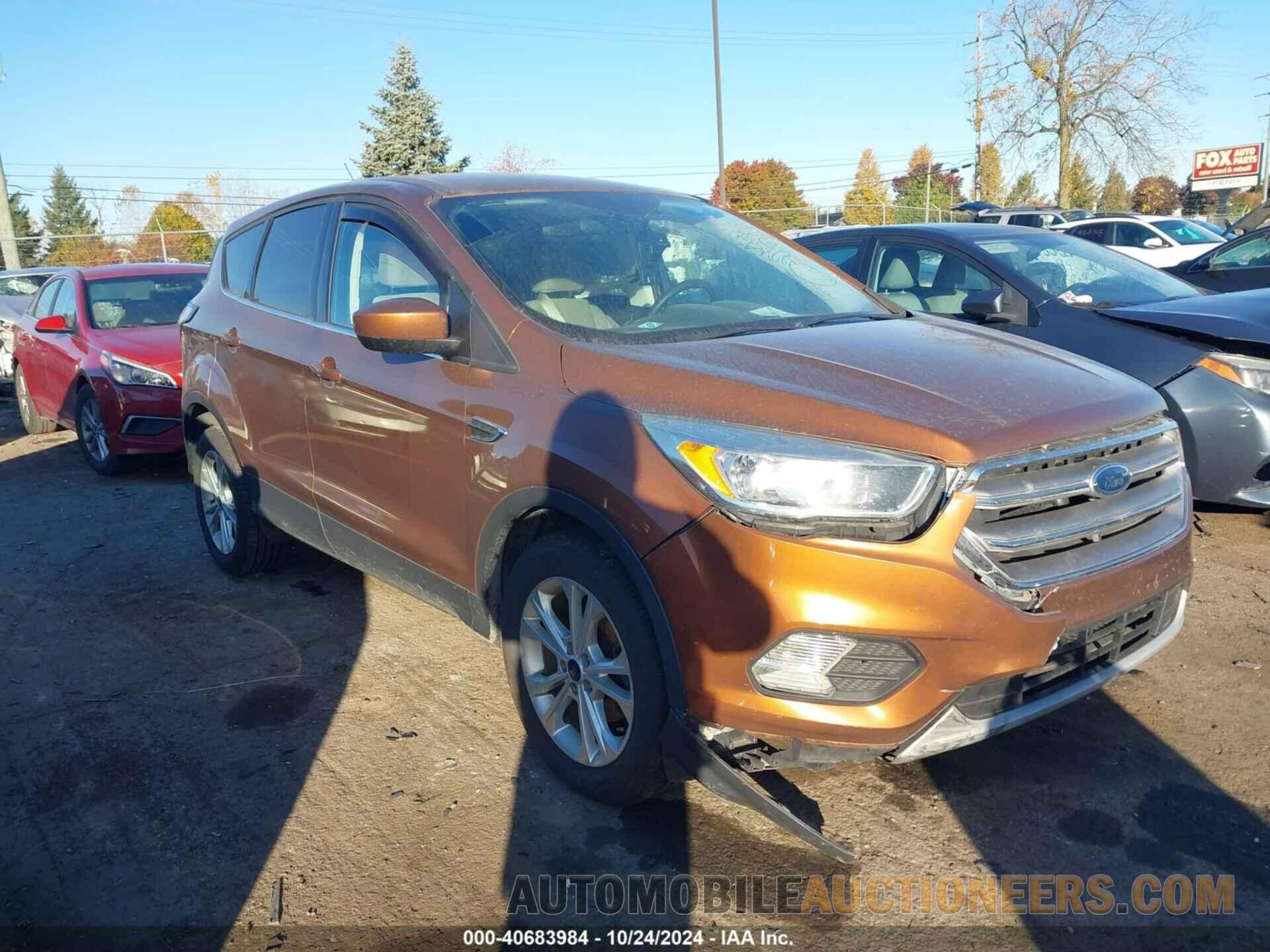 1FMCU0GD8HUD27529 FORD ESCAPE 2017