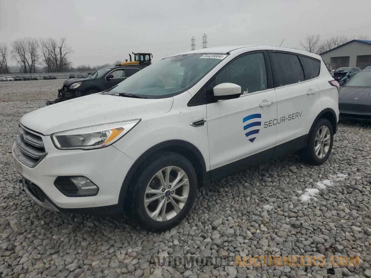 1FMCU0GD8HUF09196 FORD ESCAPE 2017