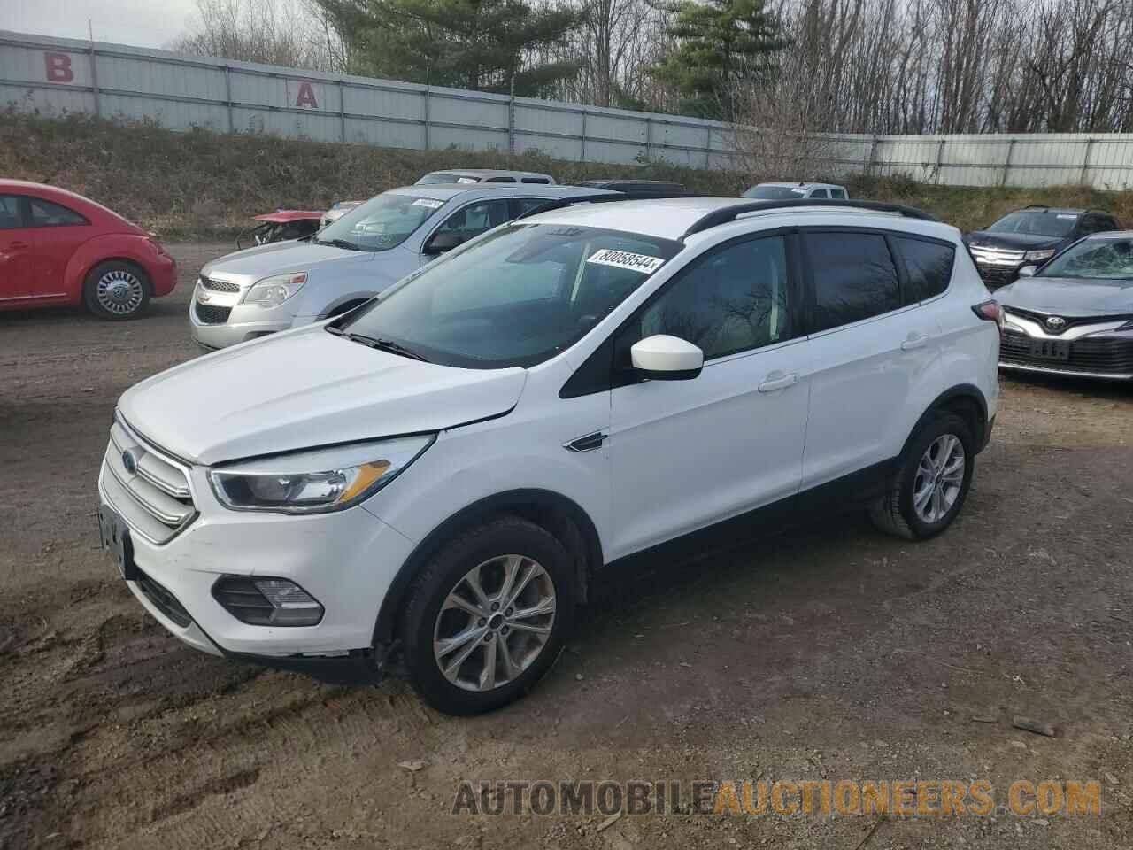 1FMCU0GD8JUB17017 FORD ESCAPE 2018