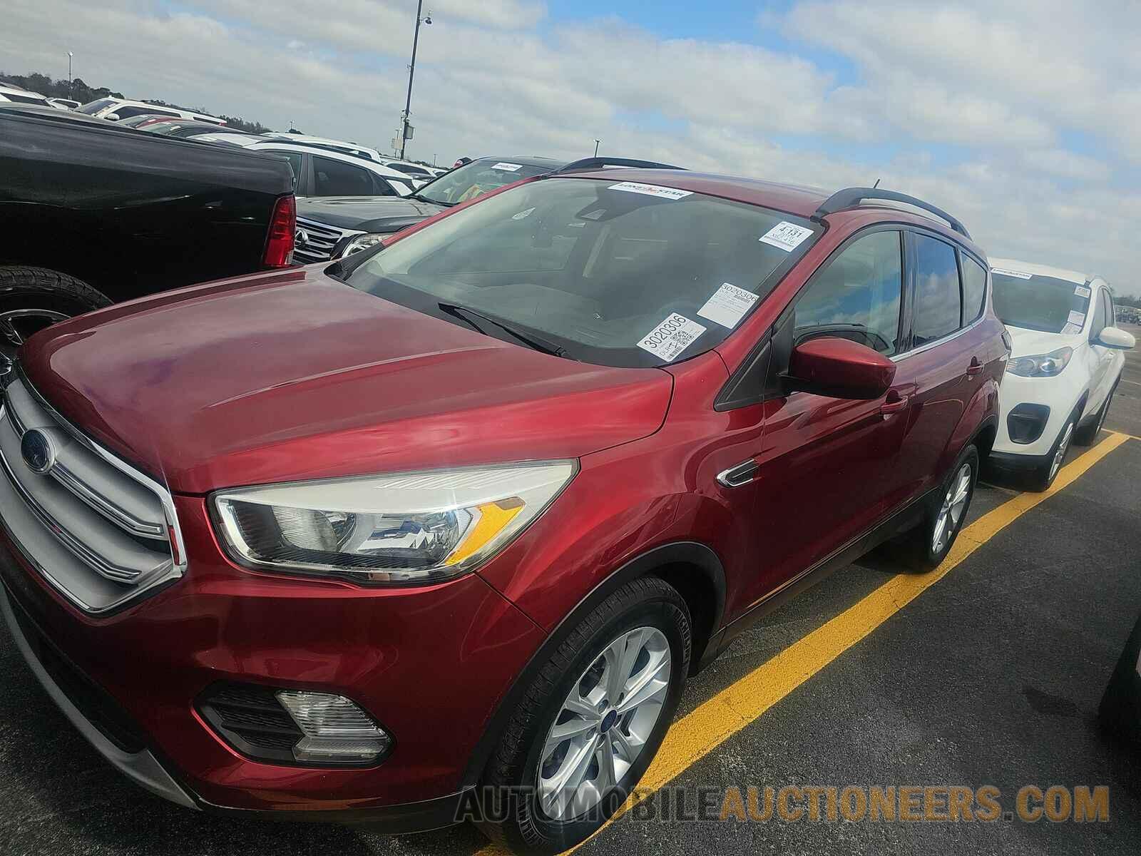 1FMCU0GD8JUB35419 Ford Escape 2018