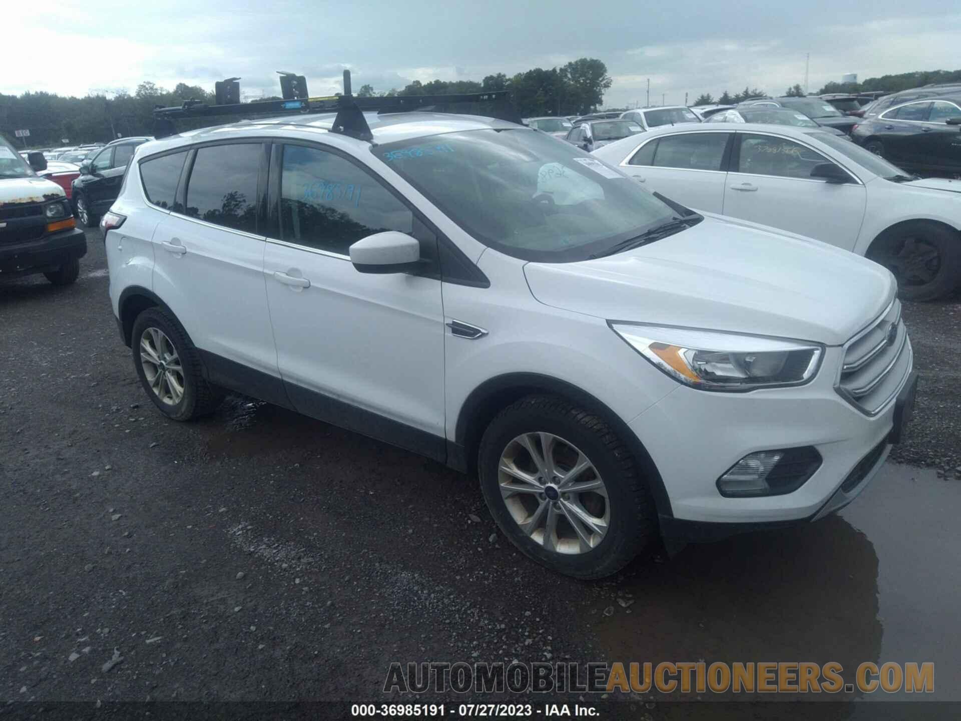 1FMCU0GD8JUC50327 FORD ESCAPE 2018