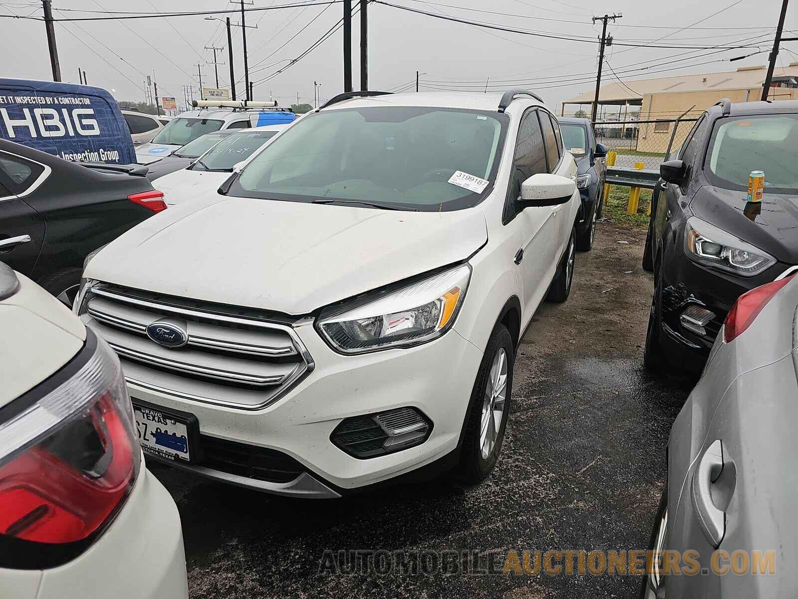 1FMCU0GD8JUD09151 Ford Escape 2018