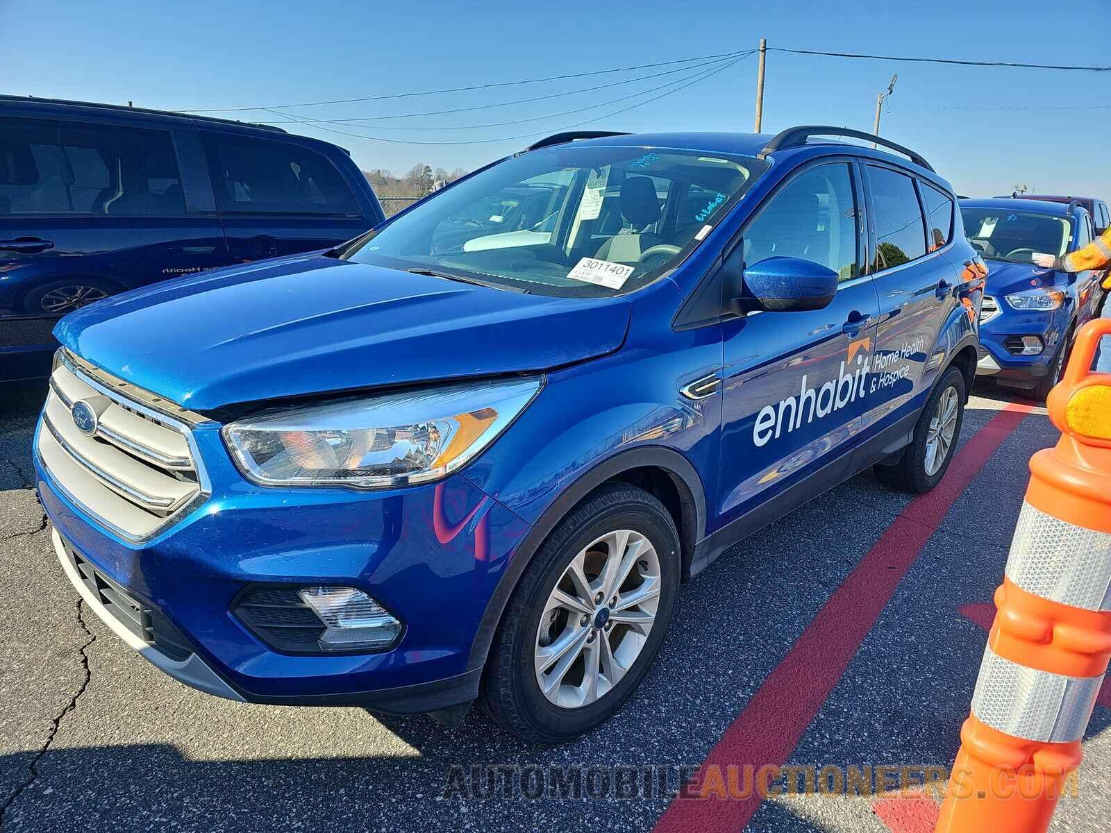 1FMCU0GD8JUD38858 Ford Escape 2018
