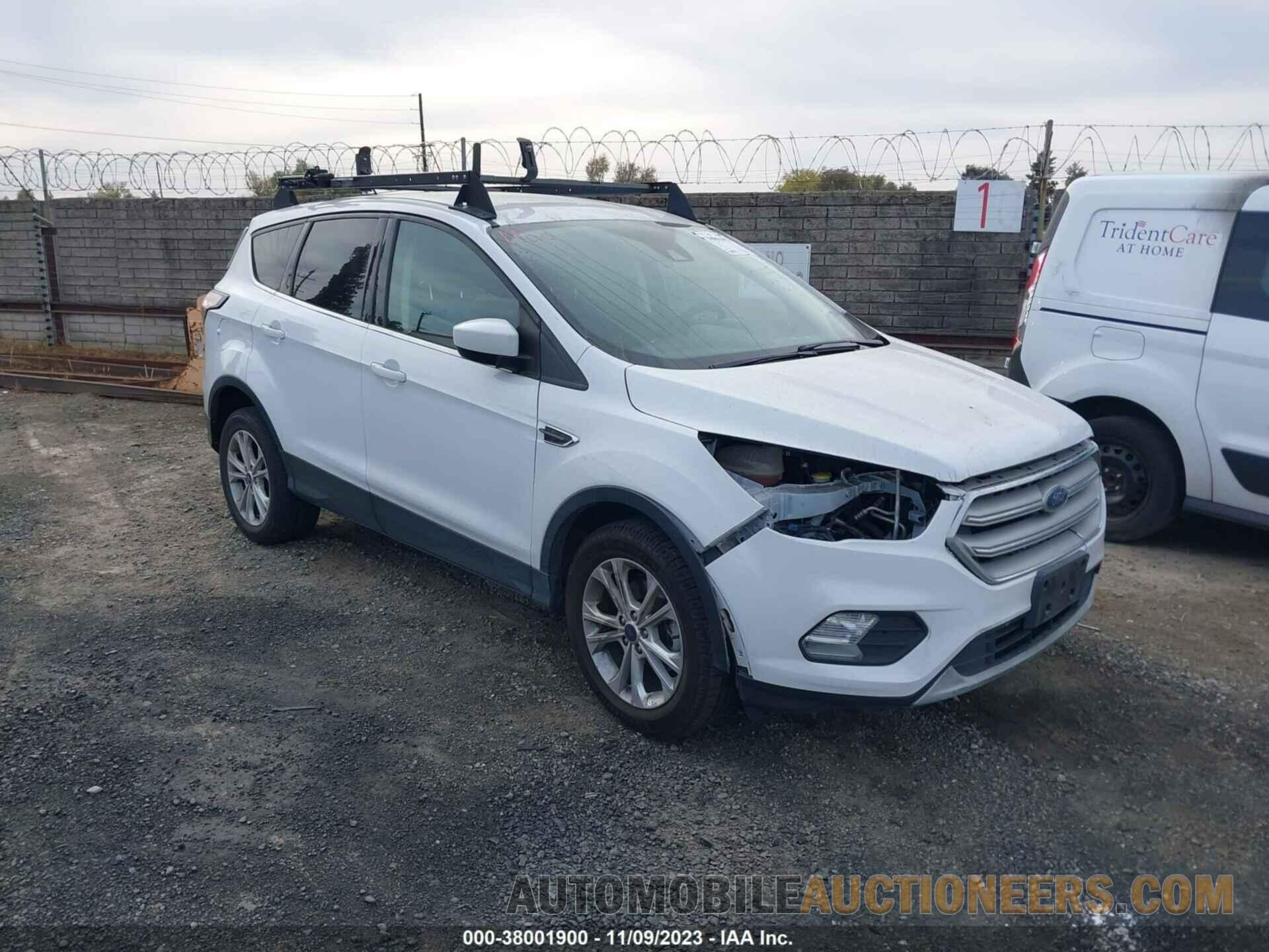 1FMCU0GD8JUD61170 FORD ESCAPE 2018