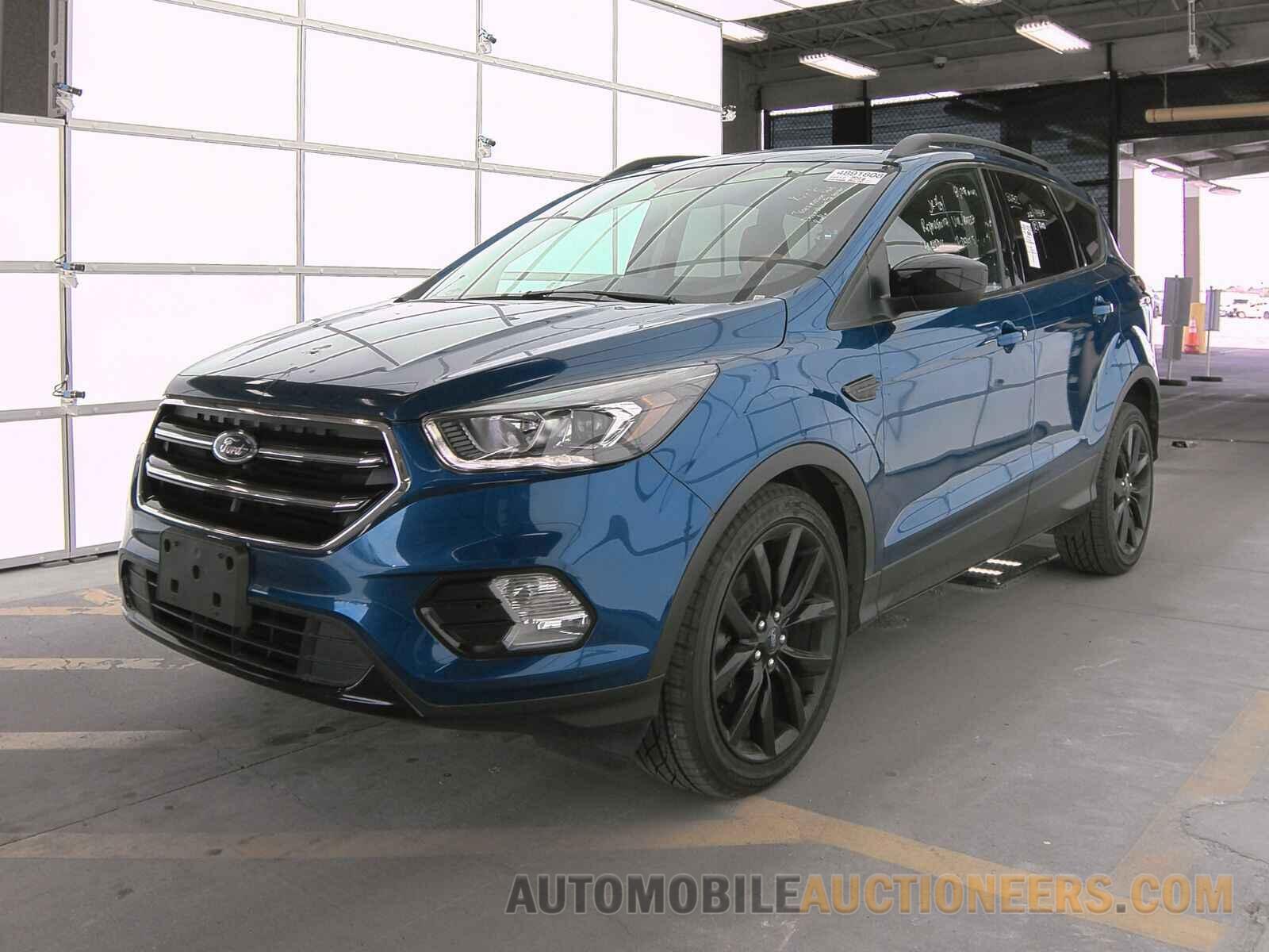 1FMCU0GD8KUA58682 Ford Escape 2019