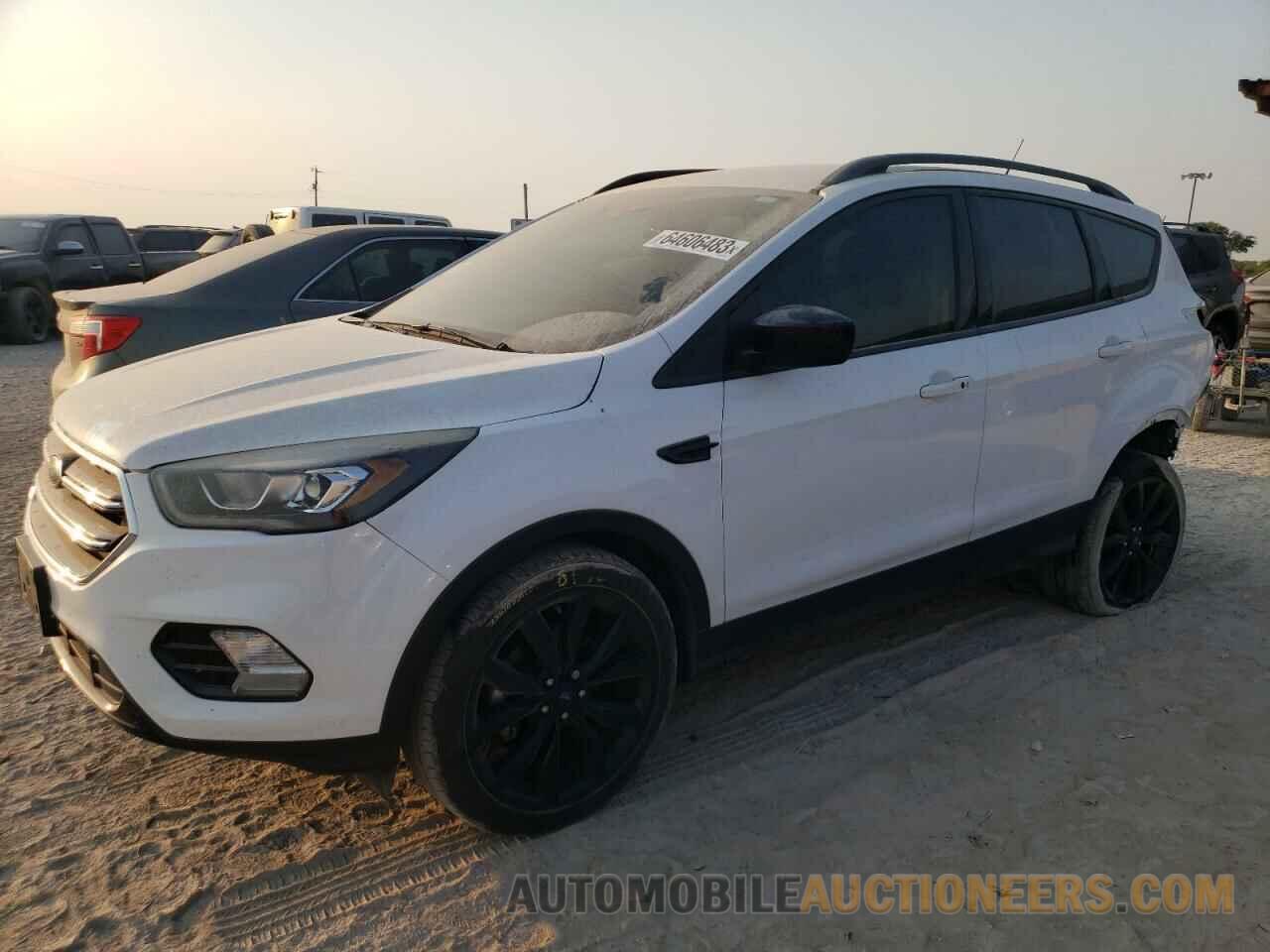 1FMCU0GD8KUA71173 FORD ESCAPE 2019