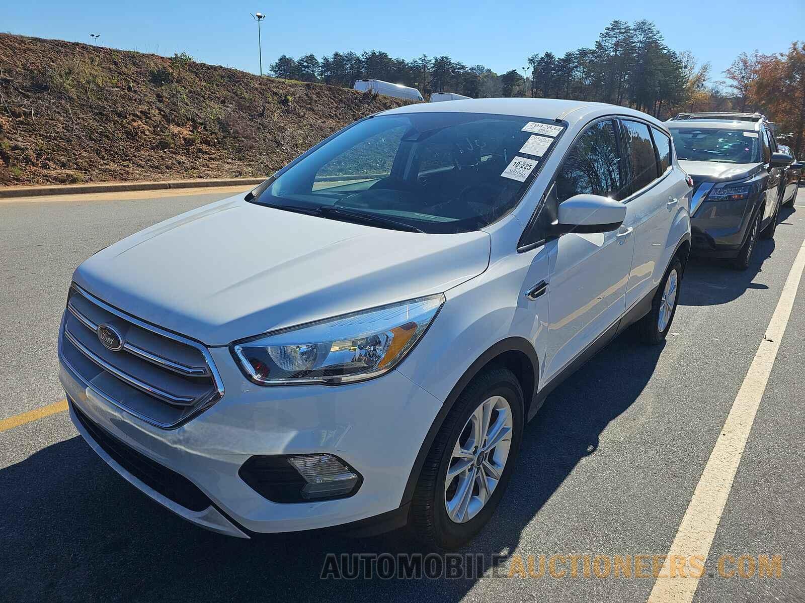 1FMCU0GD8KUB81236 Ford Escape 2019