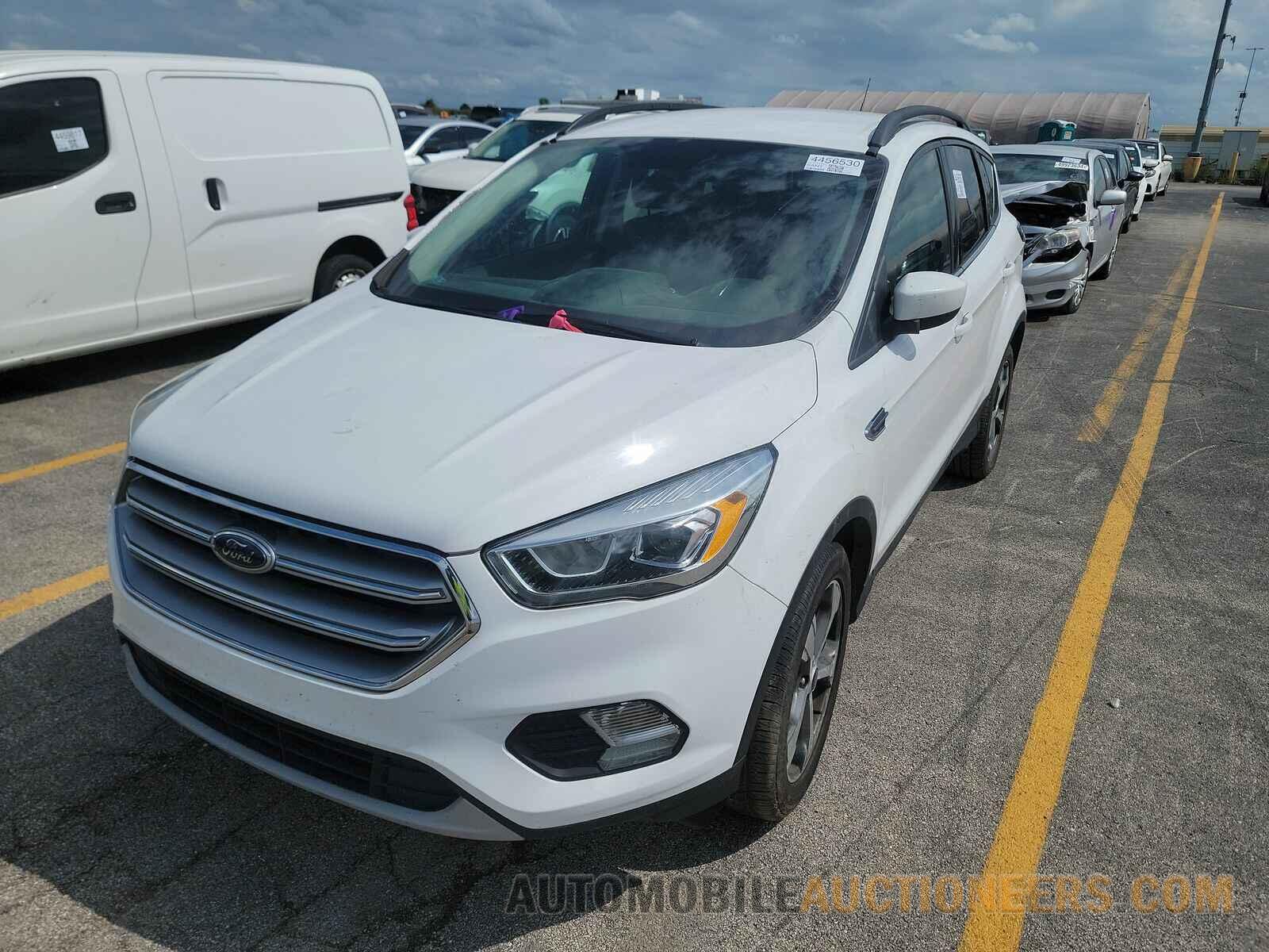 1FMCU0GD9HUC09053 Ford Escape 2017