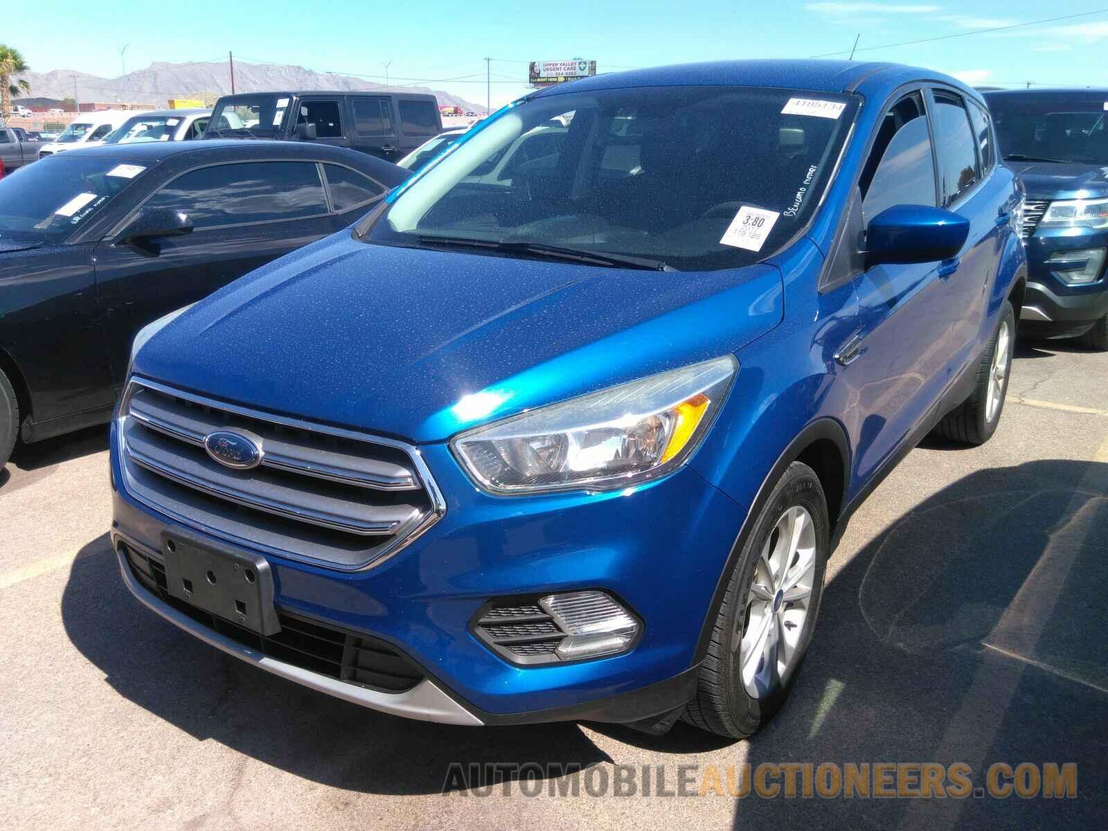 1FMCU0GD9HUC55627 Ford Escape 2017