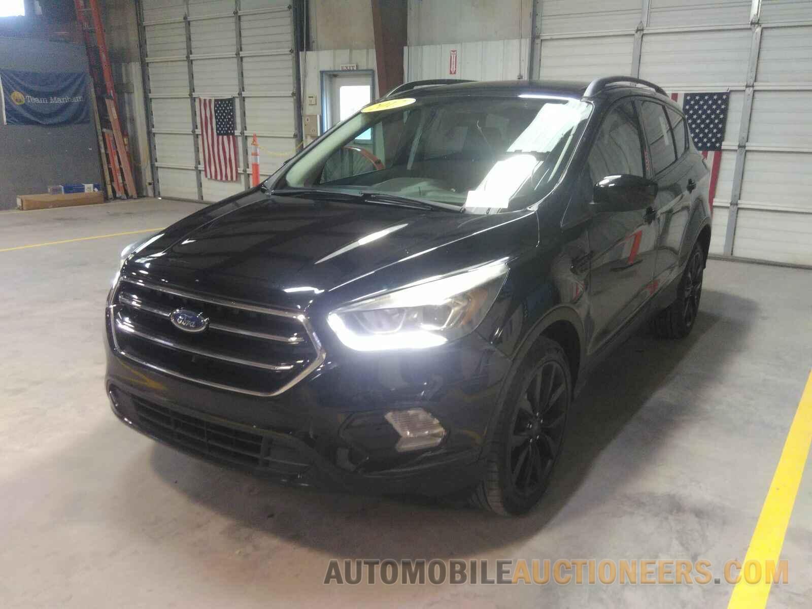 1FMCU0GD9HUC59970 Ford Escape 2017