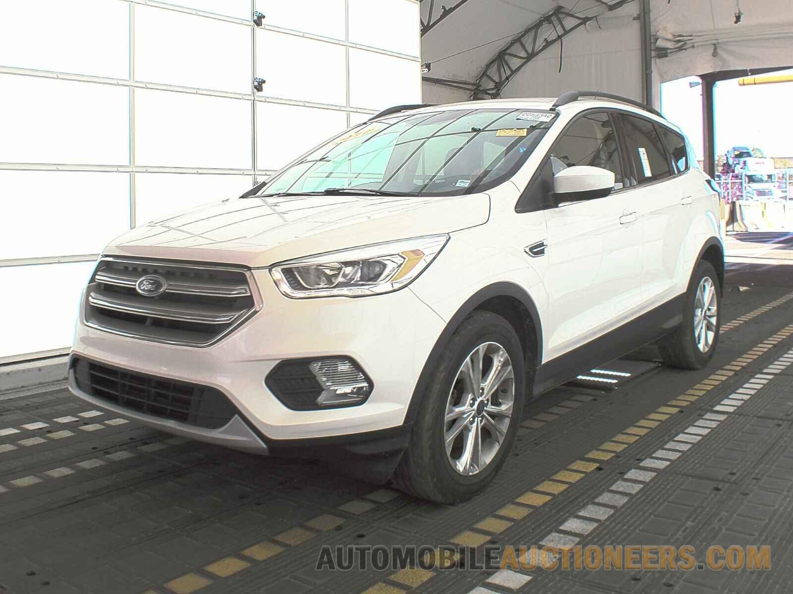 1FMCU0GD9HUD16054 Ford Escape 2017