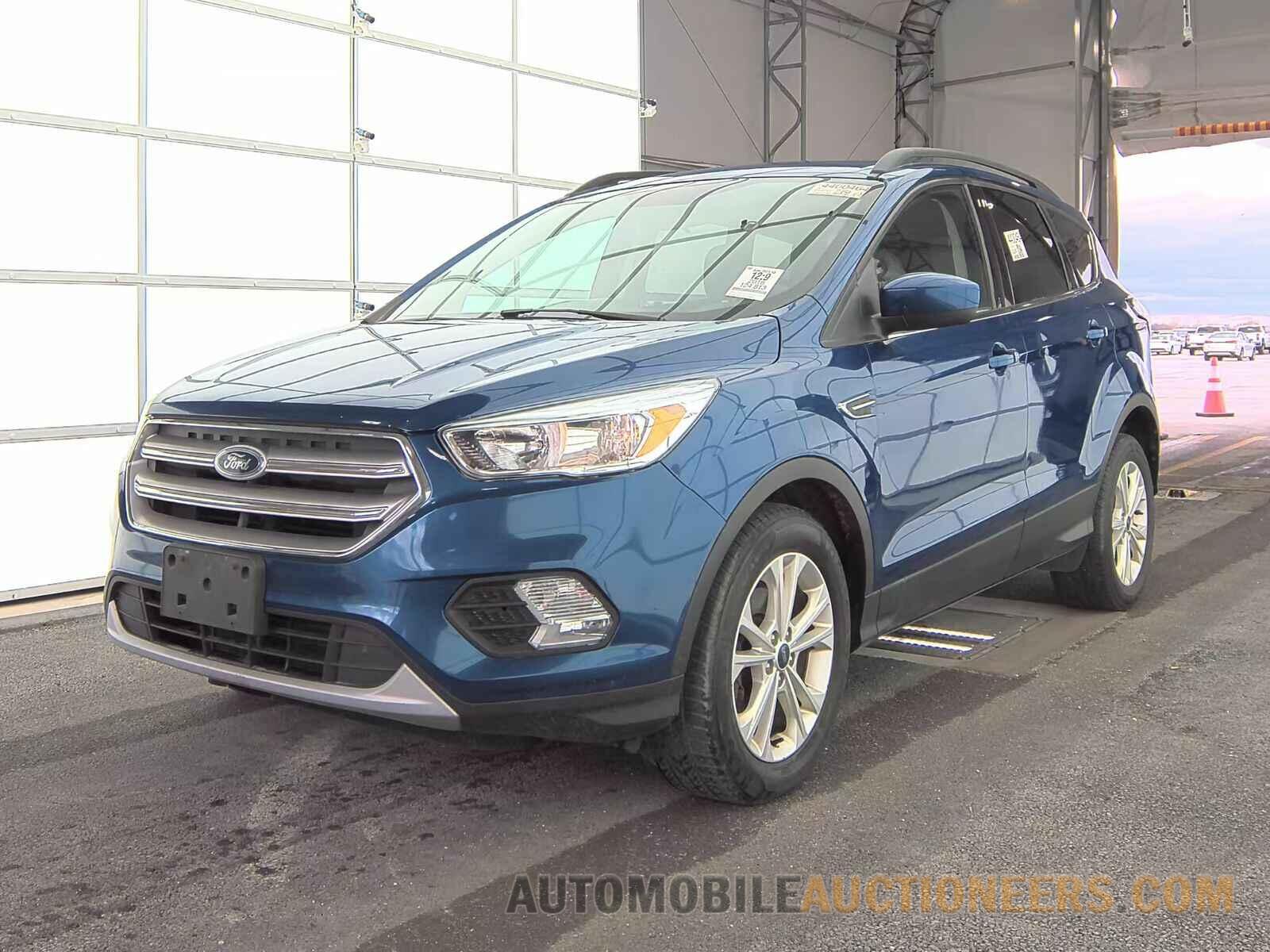 1FMCU0GD9JUA66157 Ford Escape 2018